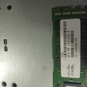 Memoria Samsung 32GB DDR4 PC4-2400T ECC Server Mem RAM M393A4K40BB1-CRC0Q 15-104065-01 - Etiqueta Cisco Retirado Equipo en uso